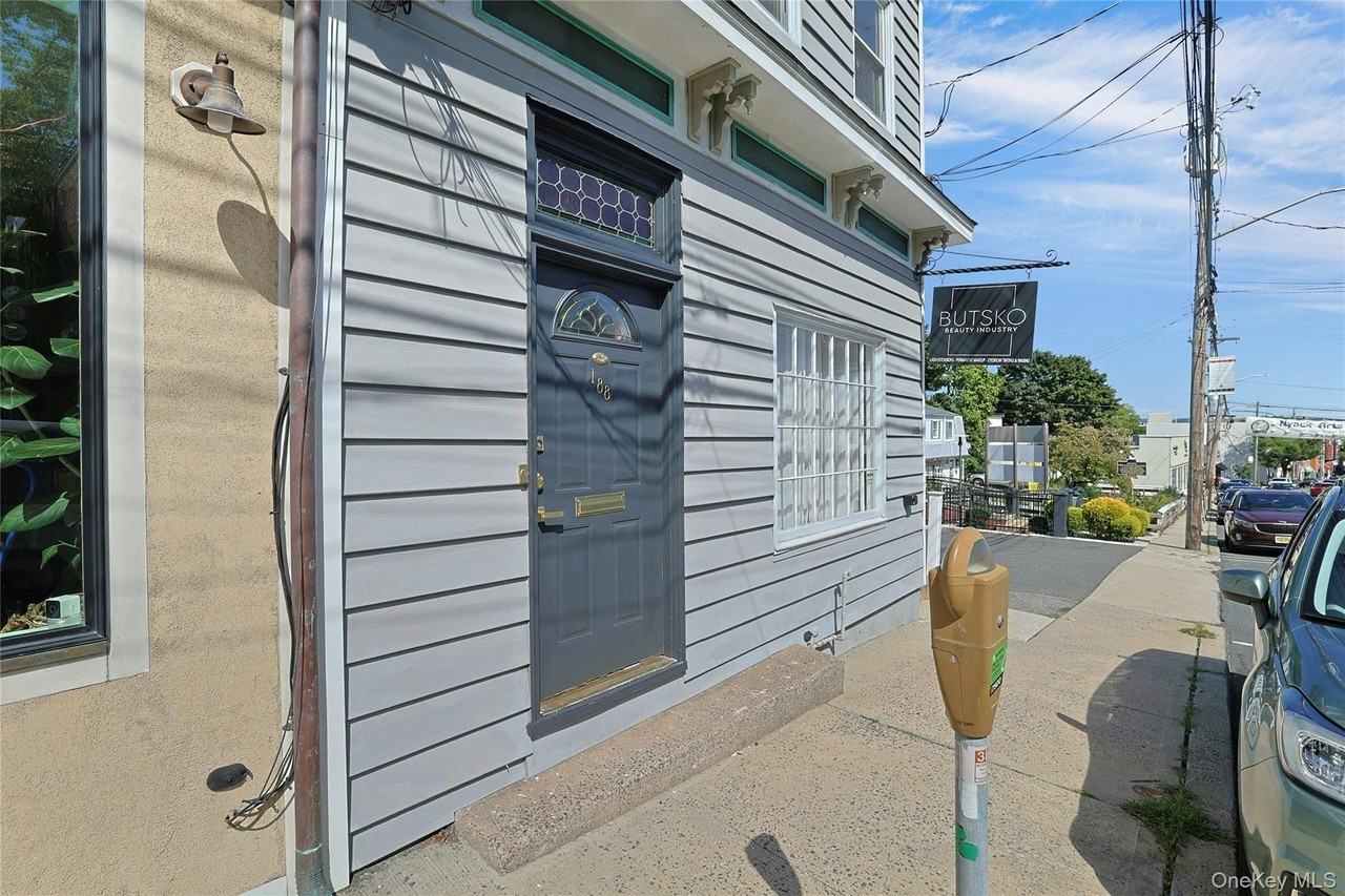 188 Main St - Photo 2 of 29