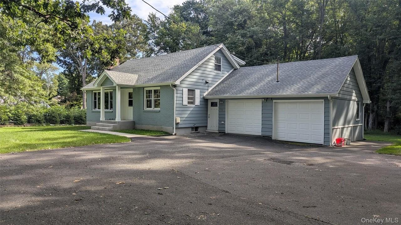 362 Strawtown Rd - Photo 2 of 39