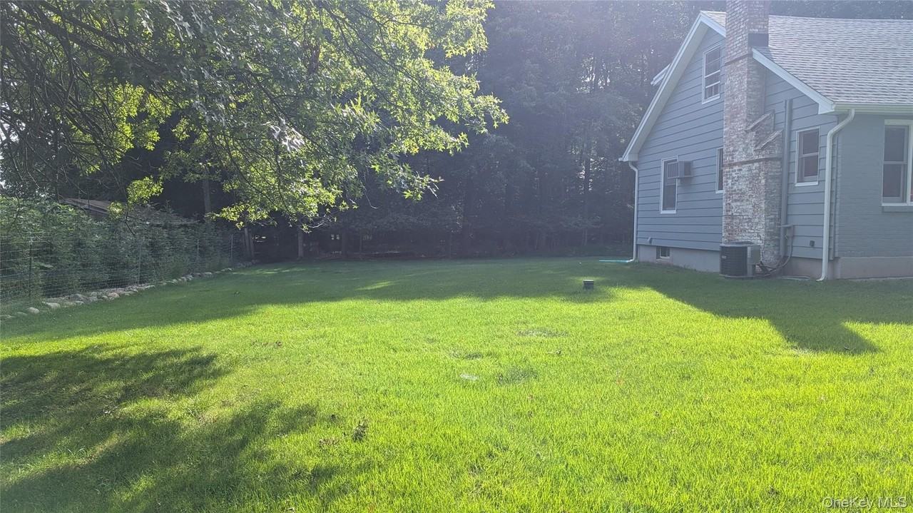 362 Strawtown Rd - Photo 5 of 39