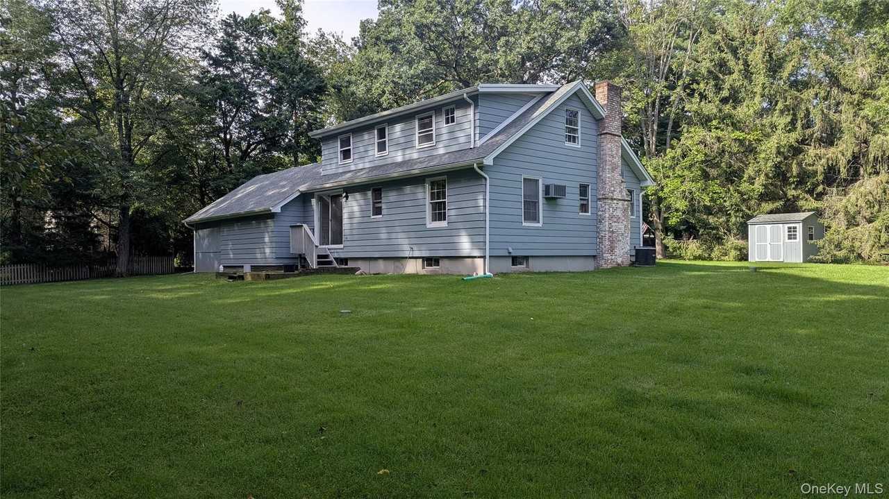 362 Strawtown Rd - Photo 6 of 39