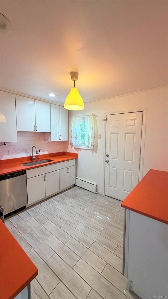 Miller Rd #1stFL - Photo 3 of 6