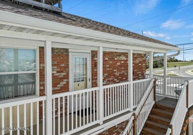 404 Bay Blvd #6 - Photo 2 of 11
