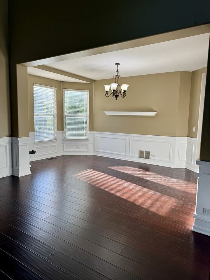 3183 Davey Ct - Photo 3 of 19