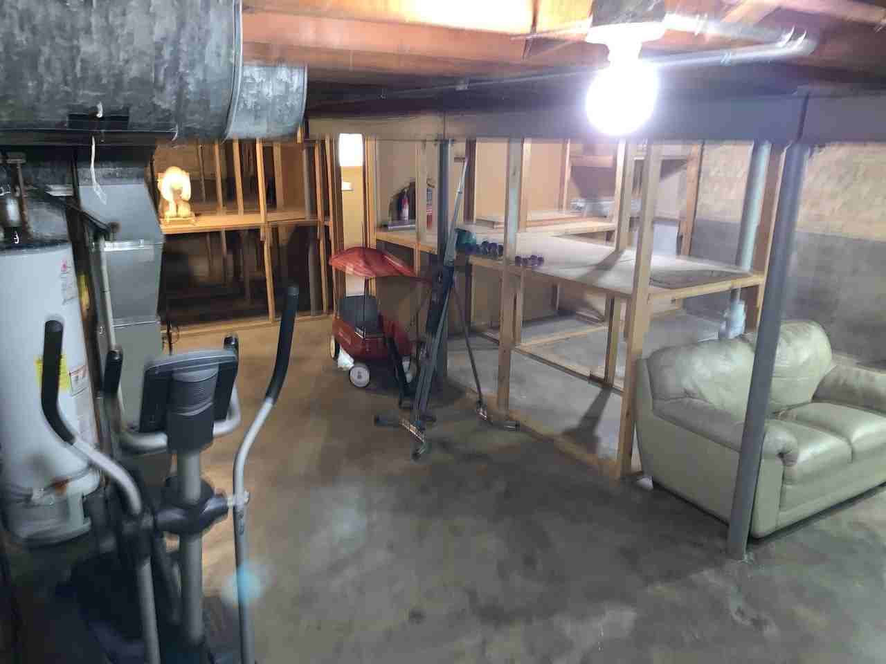 3826 Clarence Ave - Photo 5 of 32