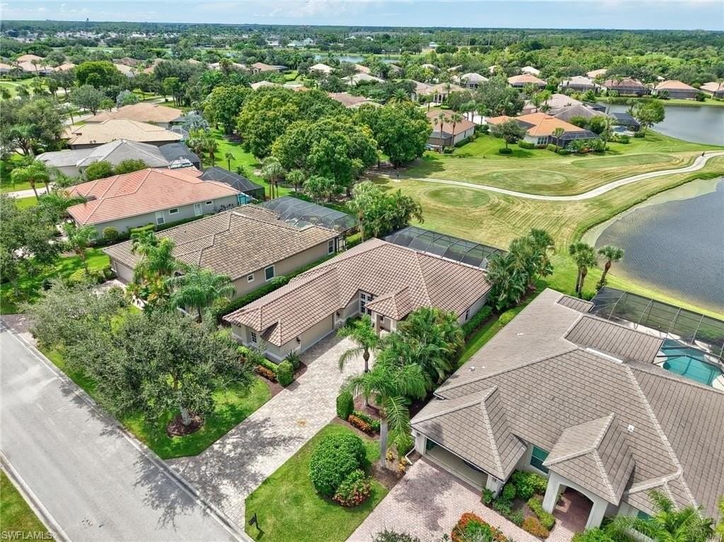 8983 Mustang Island Cir - Photo 4 of 48