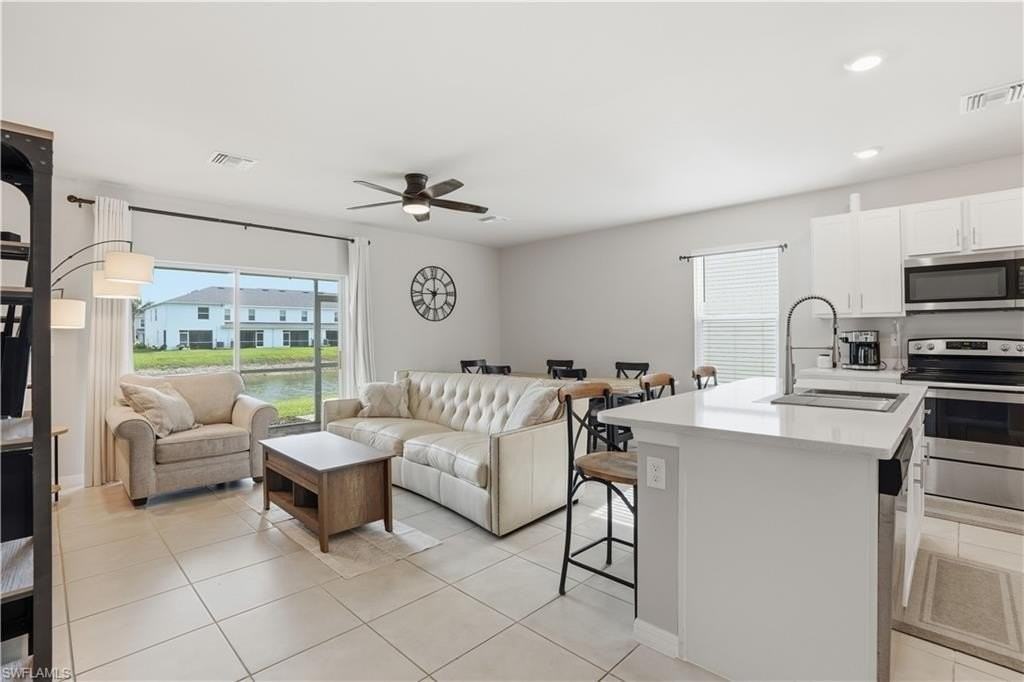 15054 Wildflower Cir - Photo 3 of 26