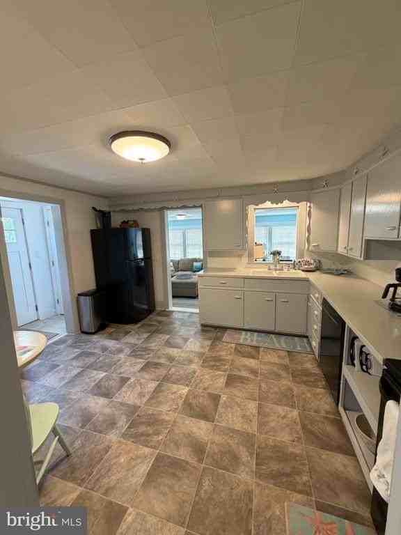 30566 Gull Point Rd - Photo 5 of 20