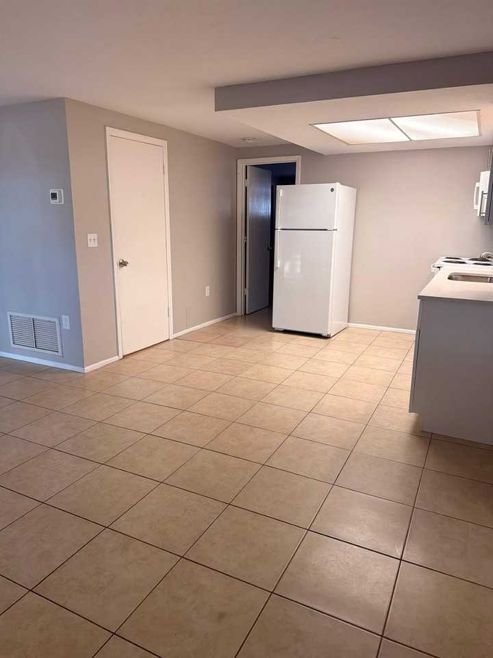 611 Osceola Rd - Photo 4 of 21
