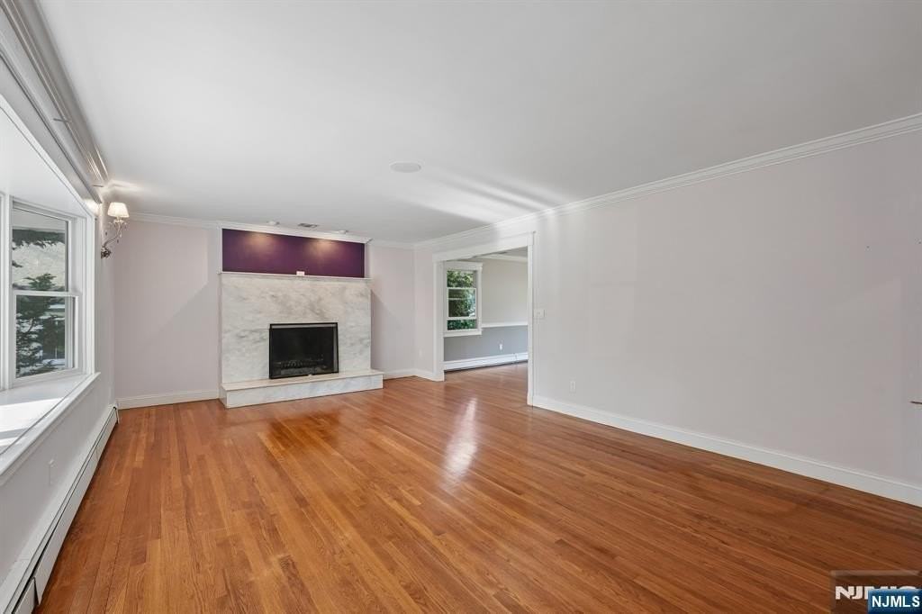 33 Randolph St - Photo 7 of 47
