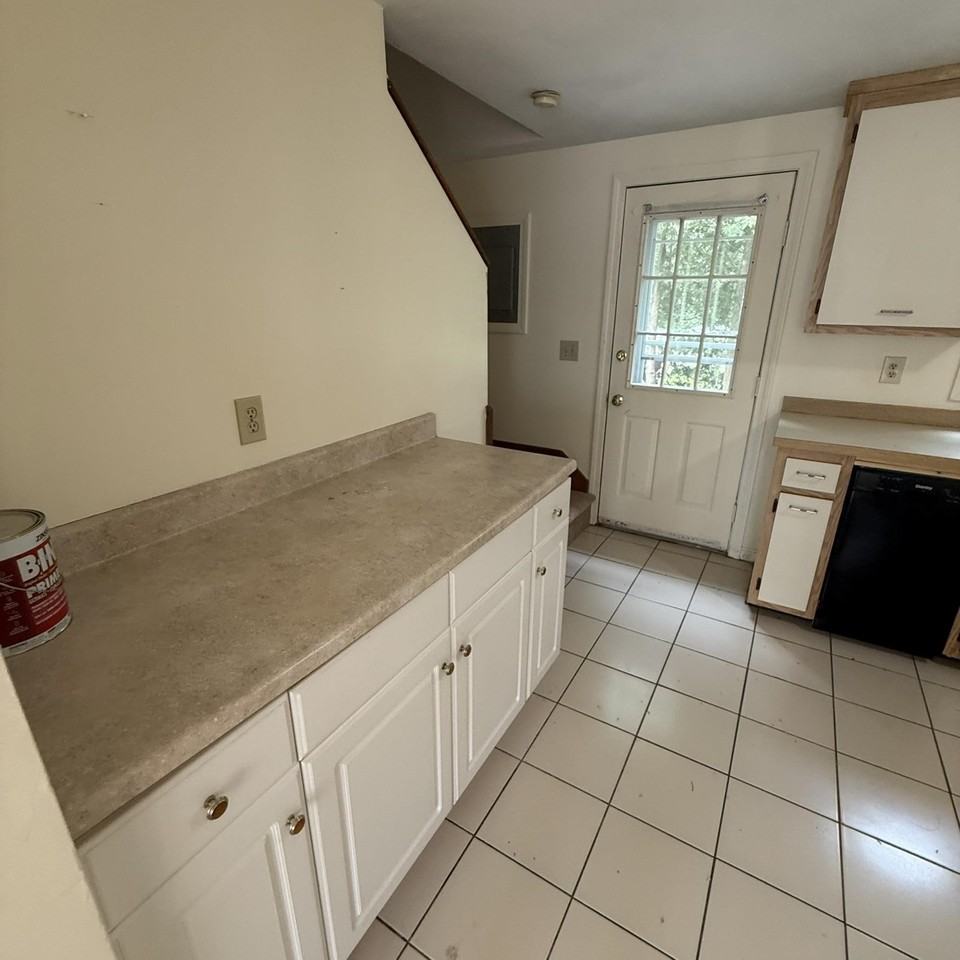 59 Stonegate Ln - Photo 4 of 21