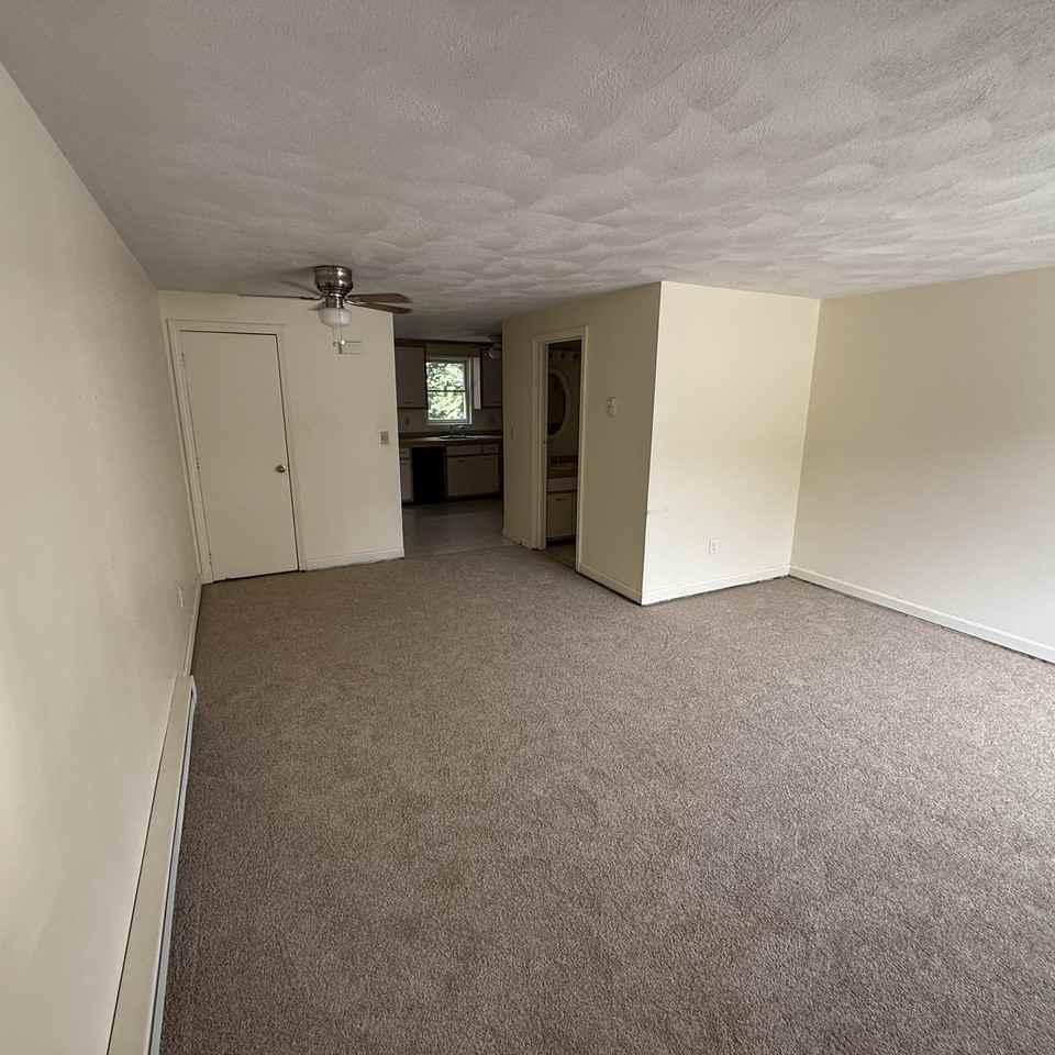 59 Stonegate Ln - Photo 5 of 21