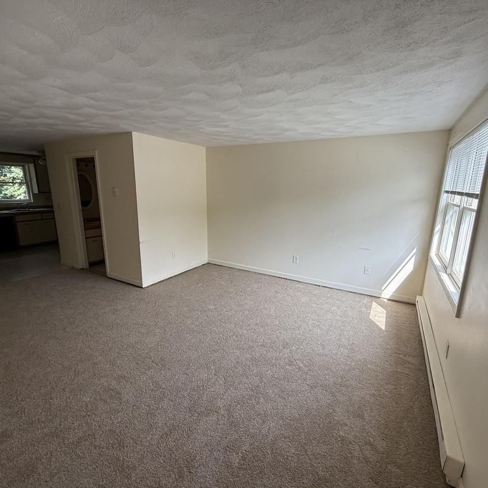 59 Stonegate Ln - Photo 7 of 21