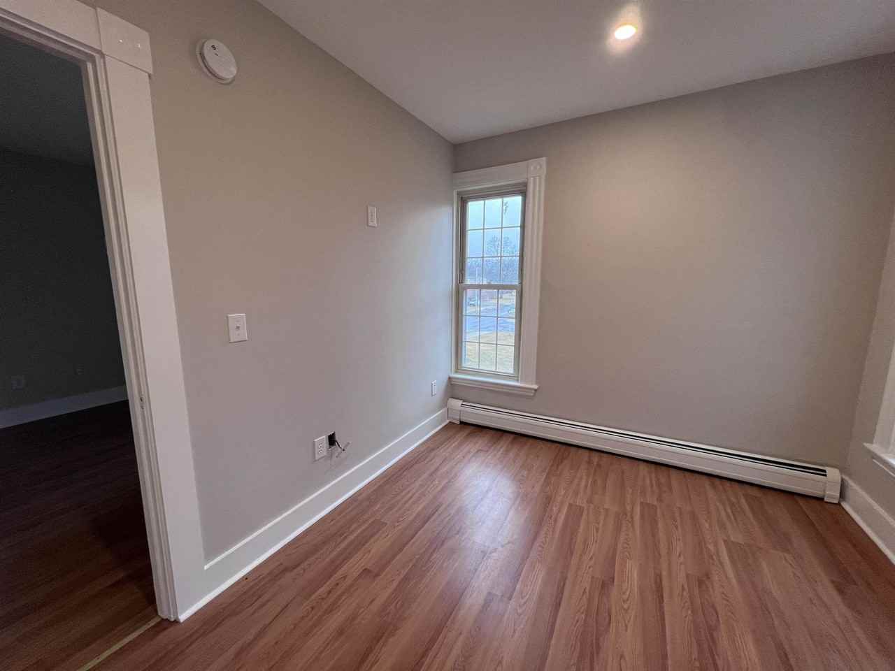 52 Lincoln St #B - Photo 5 of 9