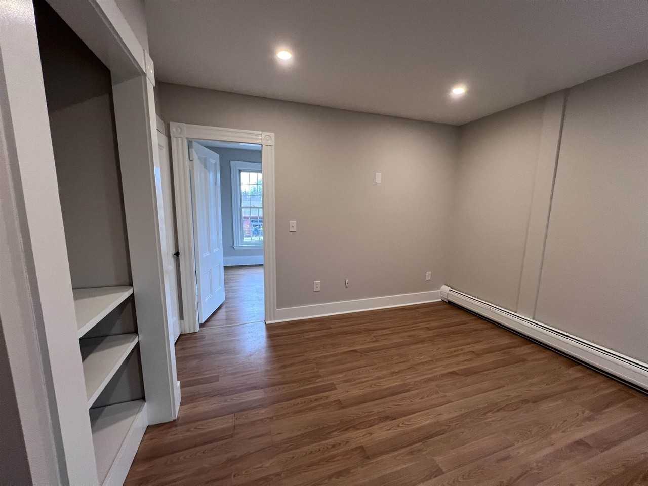 52 Lincoln St #B - Photo 6 of 9