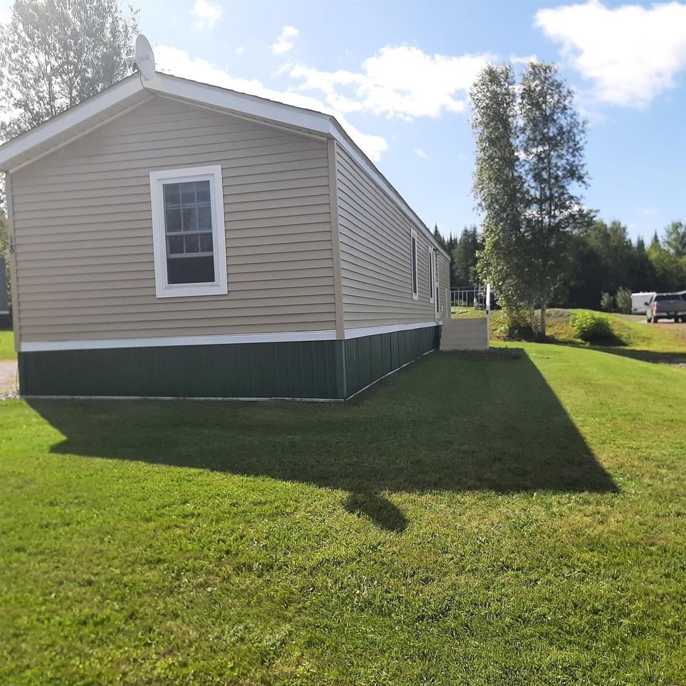 18 Middle Road - Photo 2 of 17