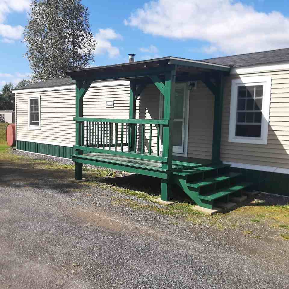 18 Middle Road - Photo 3 of 17