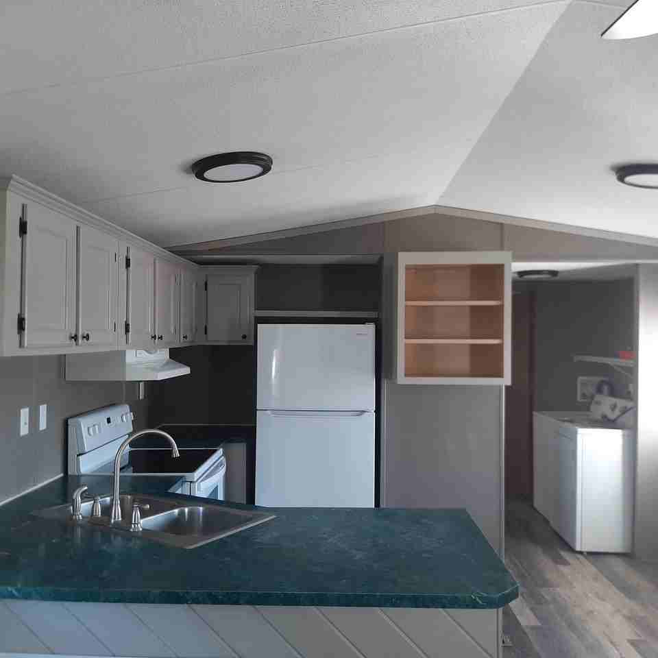 18 Middle Road - Photo 7 of 17
