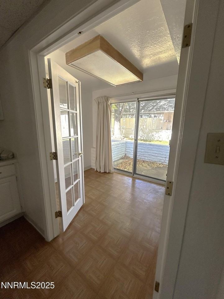1706 London Cir - Photo 6 of 10