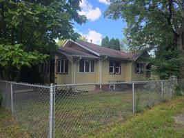 featured image of 543 Sumner St #1