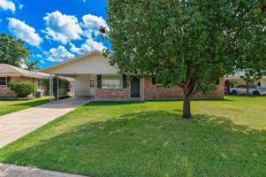 featured image of 2121 Venus Dr