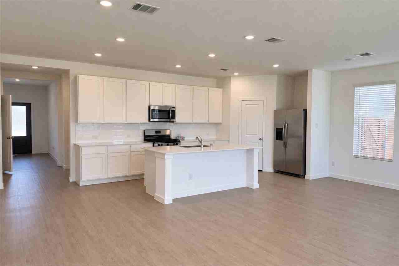 635 Stud Dr - Photo 4 of 24