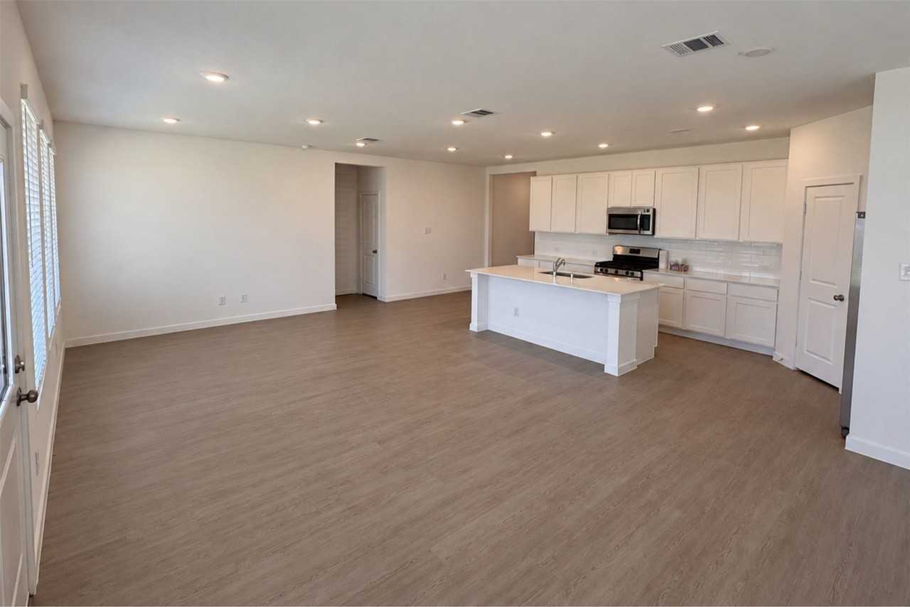 635 Stud Dr - Photo 5 of 24