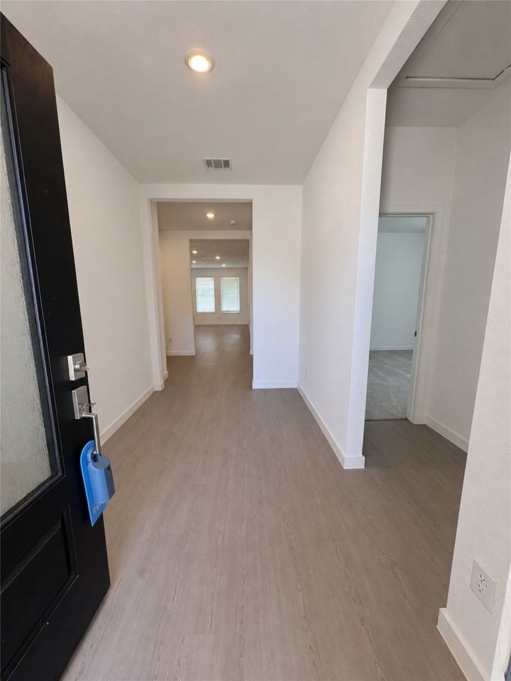 635 Stud Dr - Photo 6 of 24