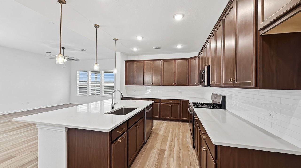 2508 Marigot St - Photo 3 of 24
