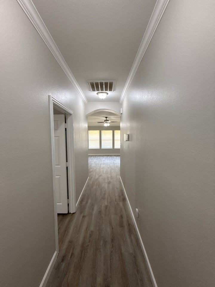 7214 Sierra Way - Photo 5 of 28