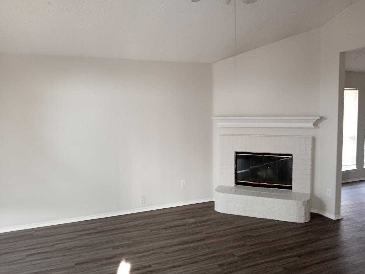 12207 China Lake Dr - Photo 4 of 9