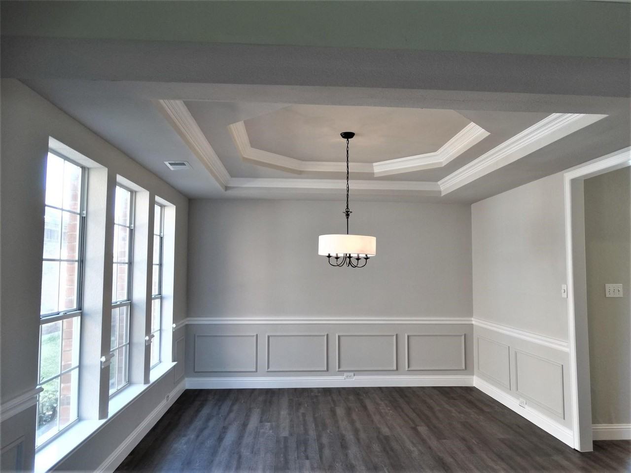 7904 Kettlewood Ct - Photo 5 of 35