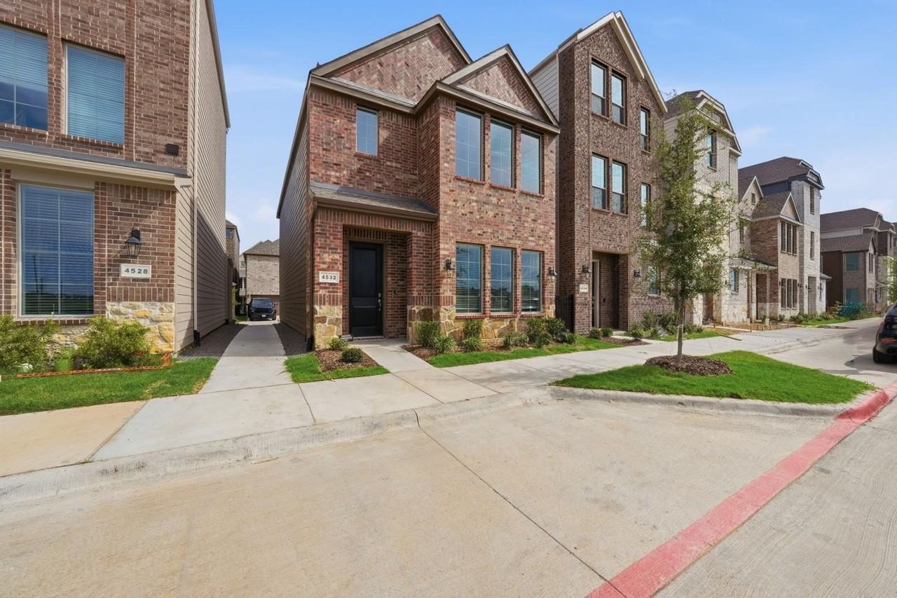 4532 Community Ct - Photo 2 of 18