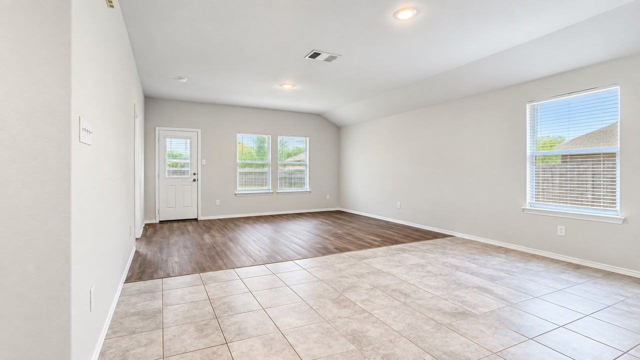 10333 Fort Croghan Trl - Photo 3 of 16