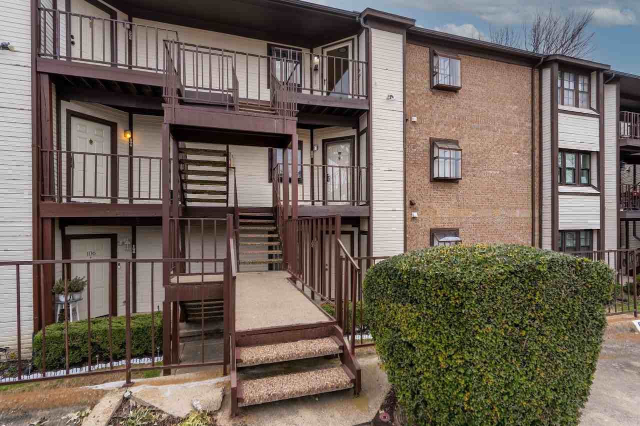 205 Henry M Chandler Dr - Photo 2 of 17
