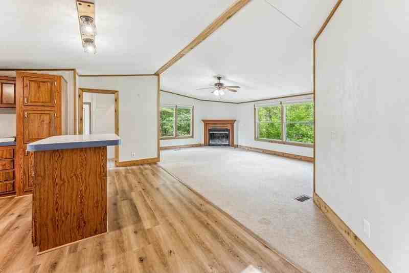 1818 County Road 211 - Photo 4 of 10