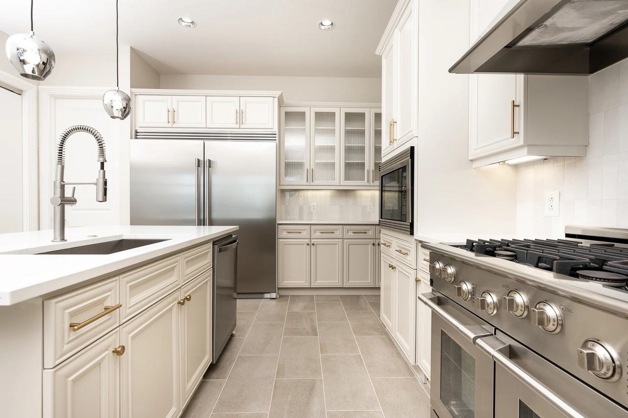 8066 Park Ln #2015 - Photo 2 of 16
