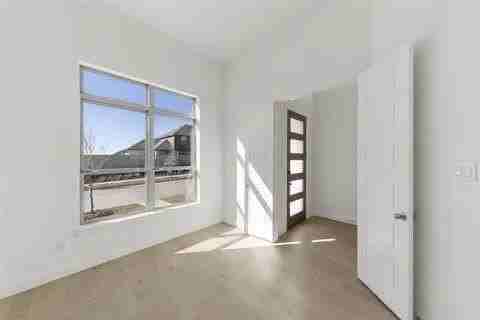 1713 Horizon Way - Photo 3 of 20
