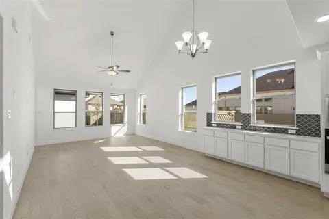 1713 Horizon Way - Photo 4 of 20
