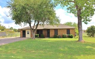 featured image of 418 Bluebonnet Ln