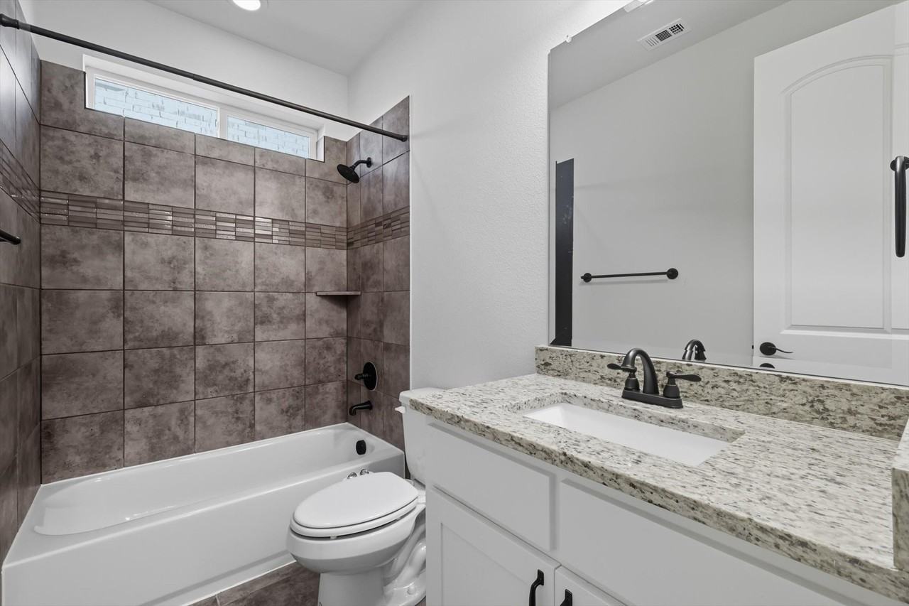 4815 Saguaro Rdg - Photo 6 of 32