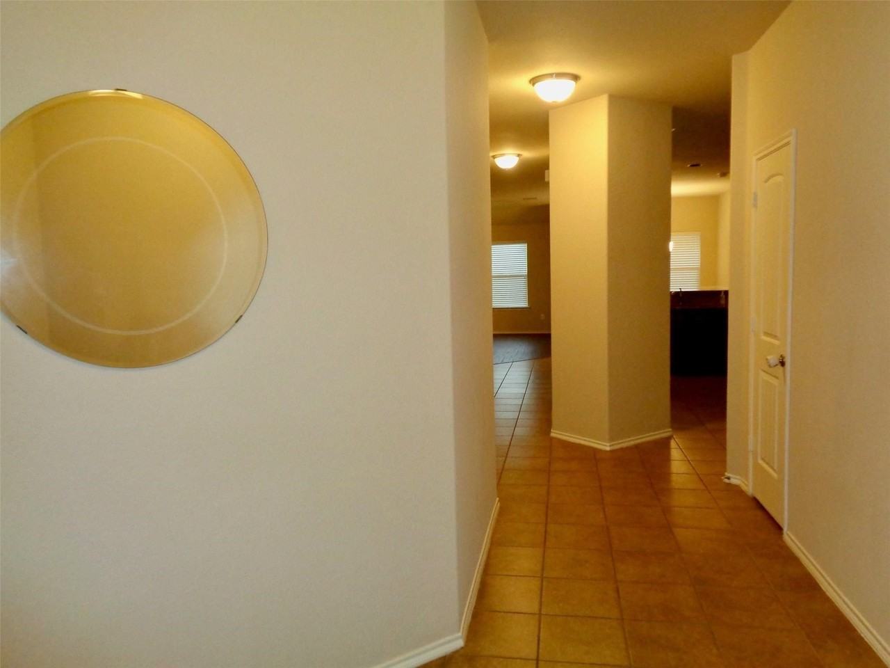 9700 Starfire Dr - Photo 5 of 16