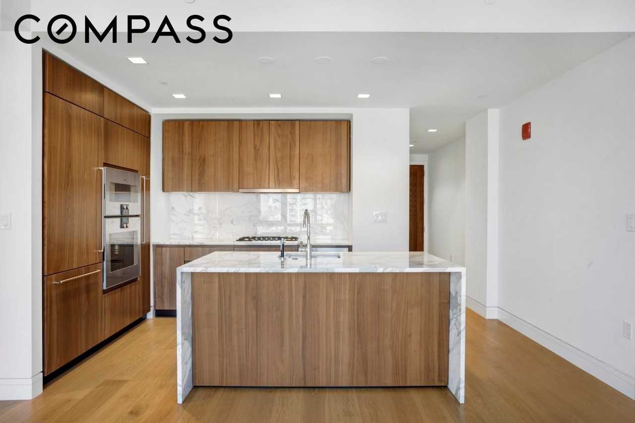 242 Broome St #12D - Photo 3 of 8