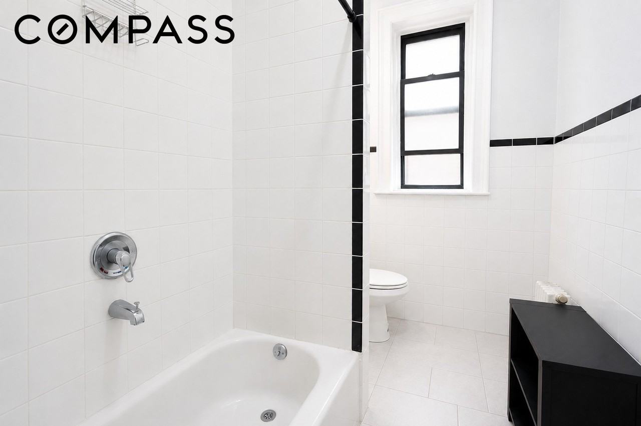 205 W 103rd St #1B - Photo 6 of 8