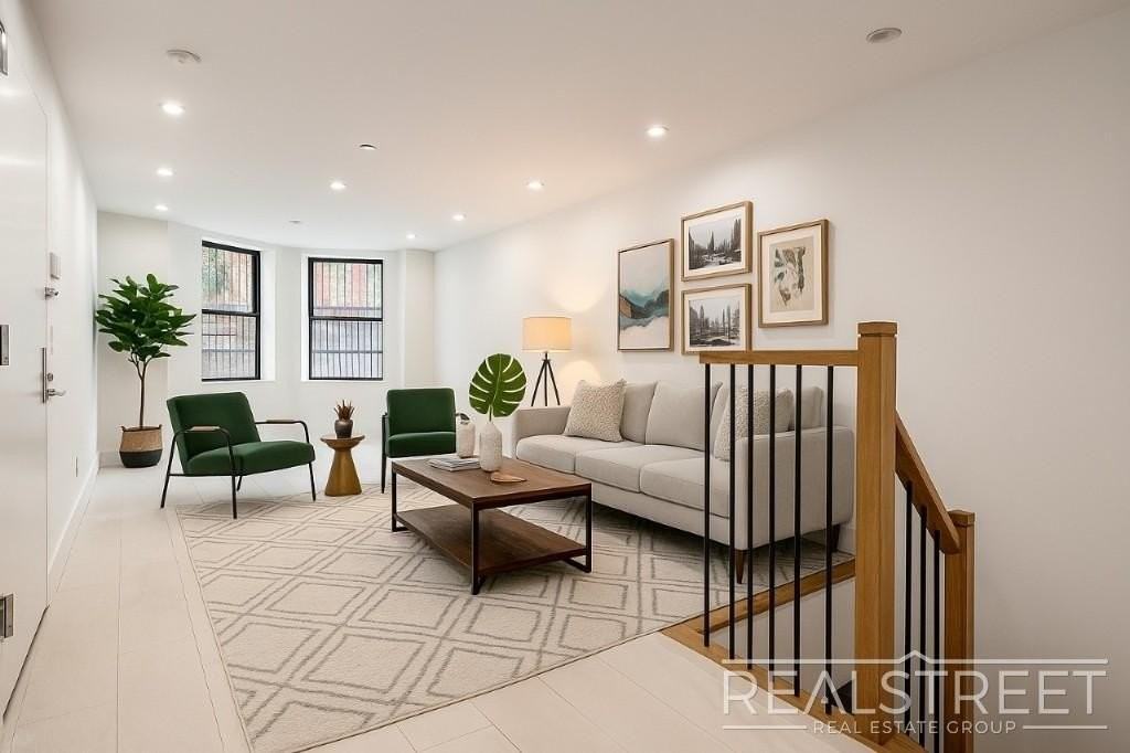 12 Verona Pl #B1 - Photo 2 of 14