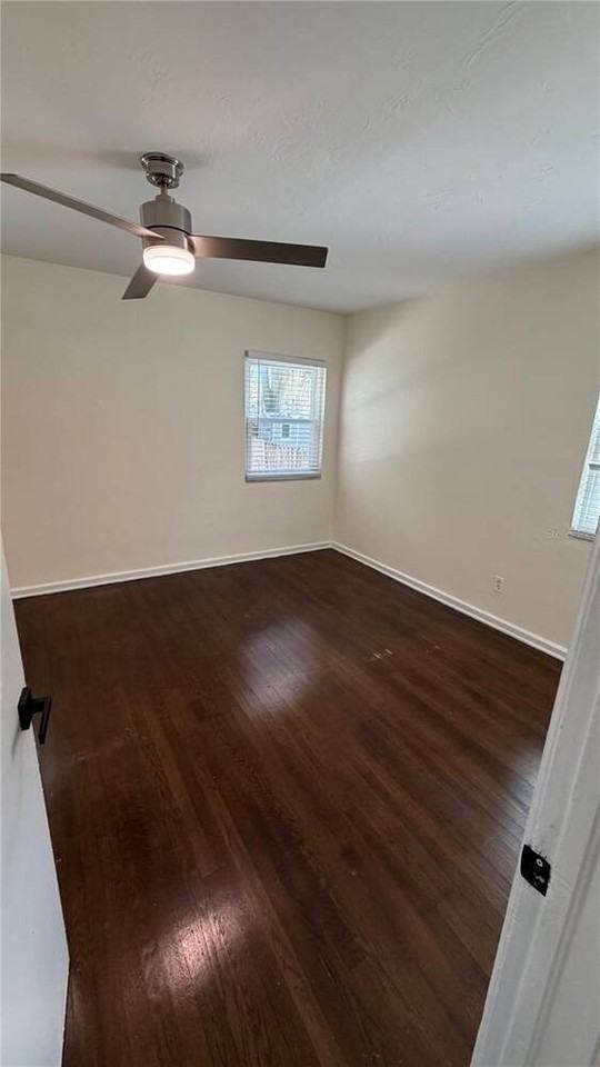 270 W Pineloch Ave - Photo 5 of 13