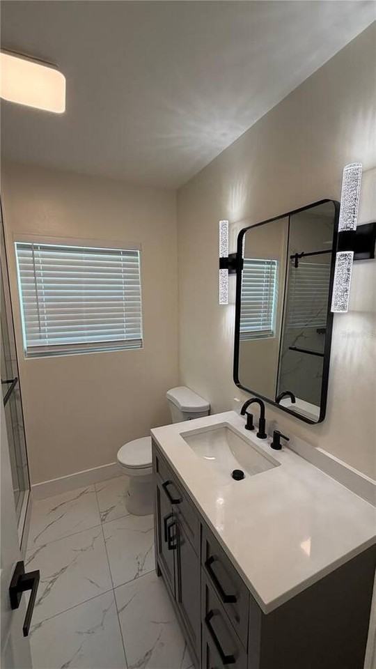 270 W Pineloch Ave - Photo 6 of 13