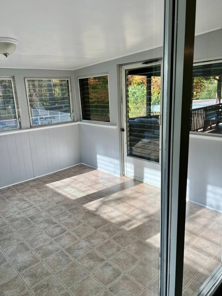 3035 Lone Pine Rd - Photo 7 of 10