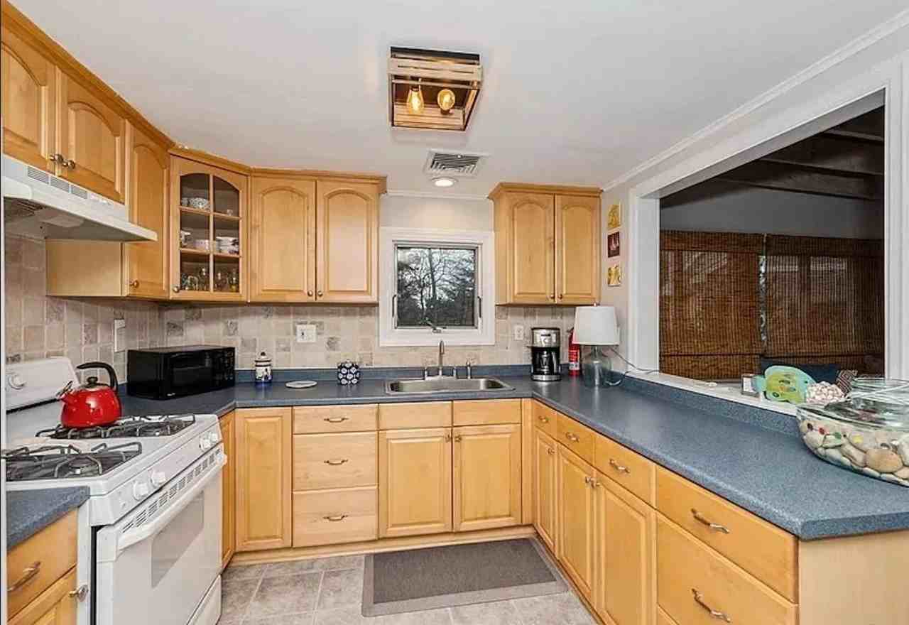 14 E Landing Rd - Photo 3 of 14