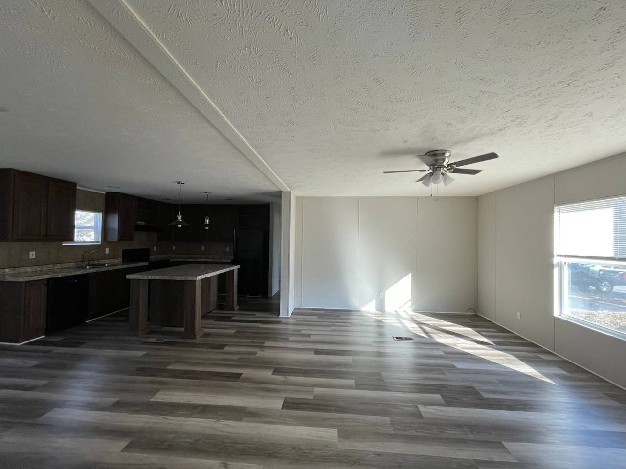518 Wickford Dr - Photo 4 of 11