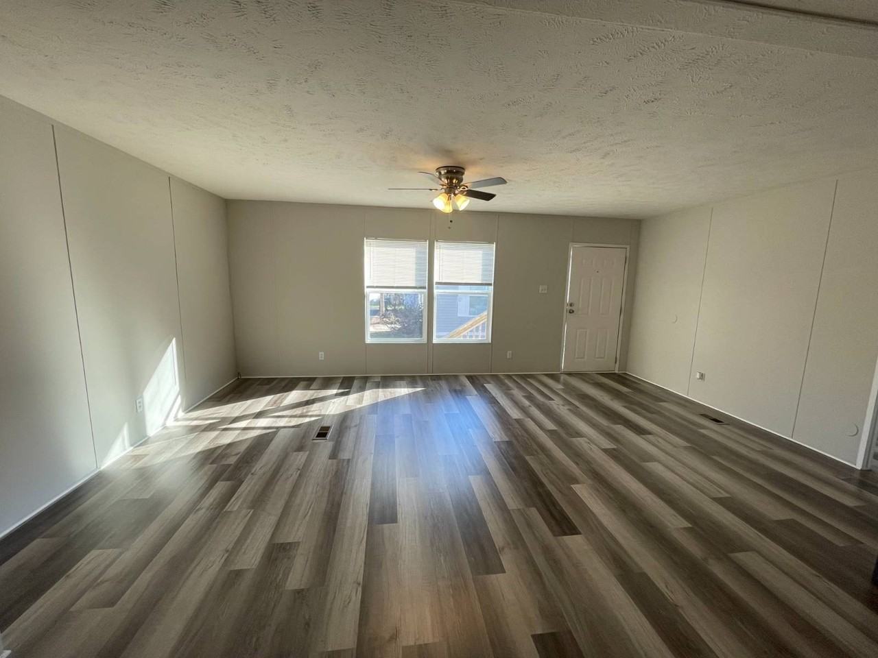 518 Wickford Dr - Photo 5 of 11